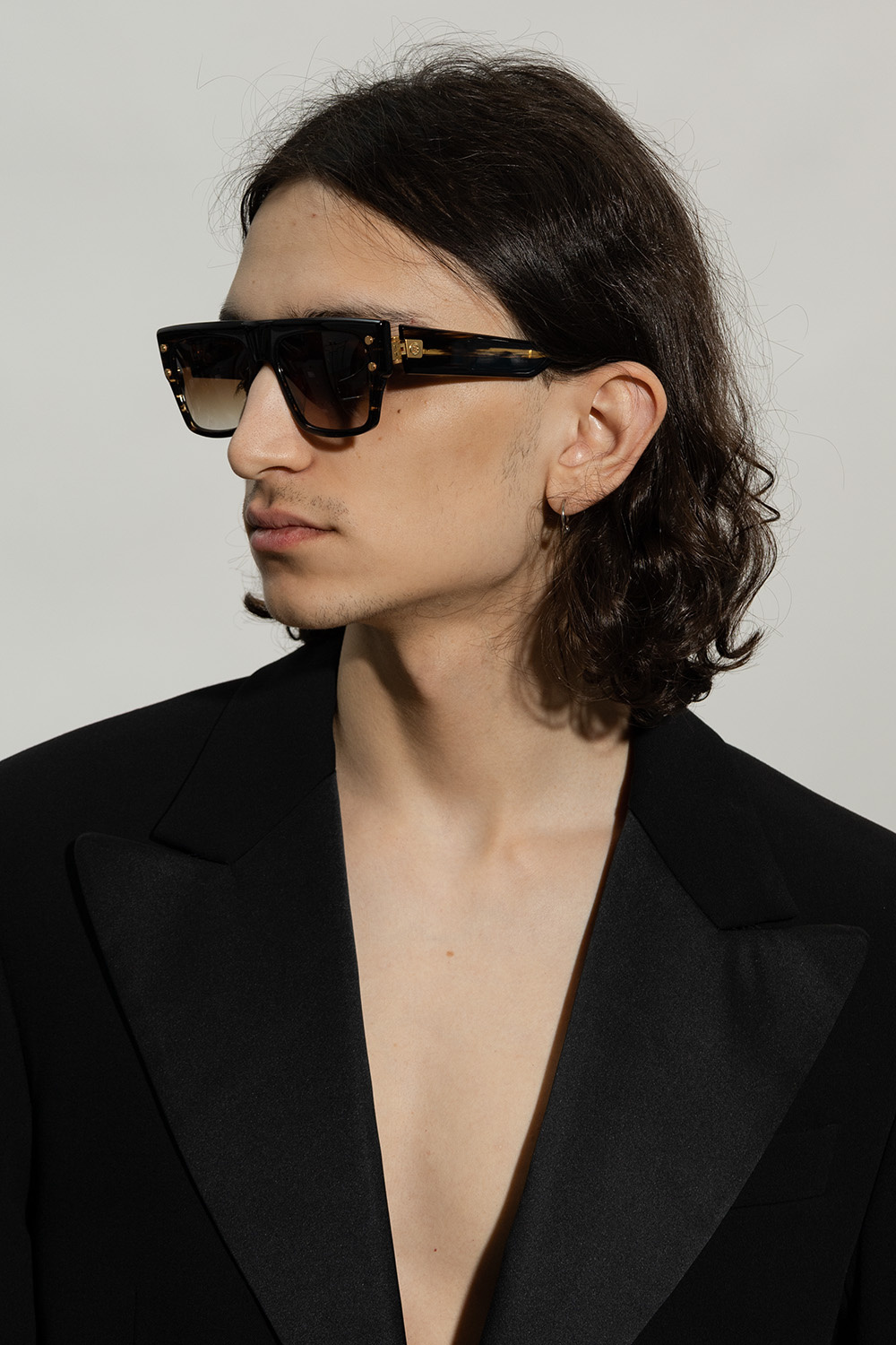 BALMAIN クロイシ サンクラス BPS126C510 0 Balmain® Eyewear - Triomphe Sunglasses | Specs Collective